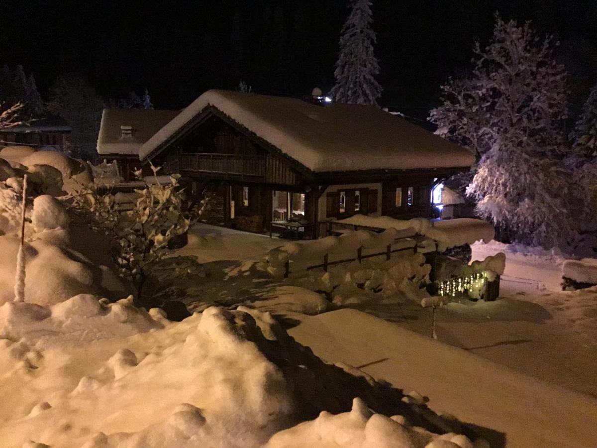 Bed And Breakfast Chalet Manava Morzine Esterno foto