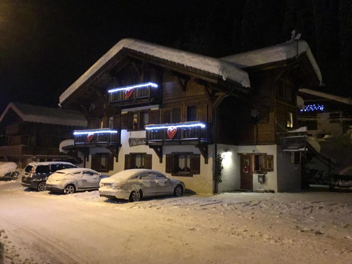 Bed And Breakfast Chalet Manava Morzine Esterno foto