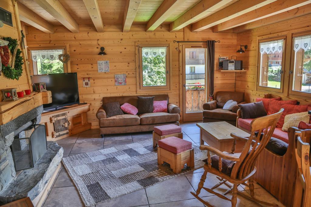Bed And Breakfast Chalet Manava Morzine Esterno foto